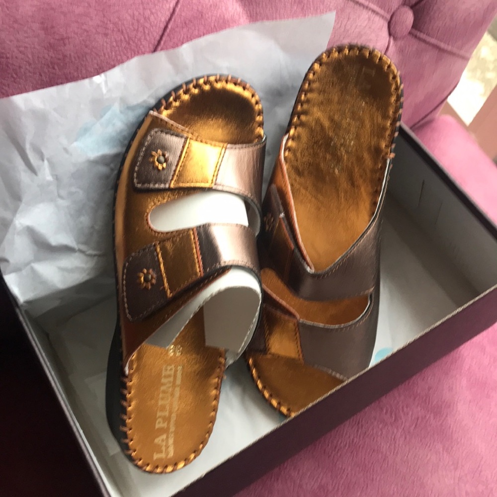 Women’s slippers